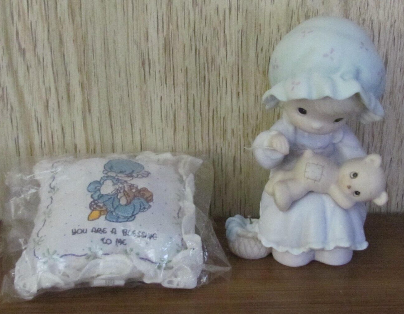 Precious Moments – You Are A Blessing to Me #PM902, with box, 1990 Members Only