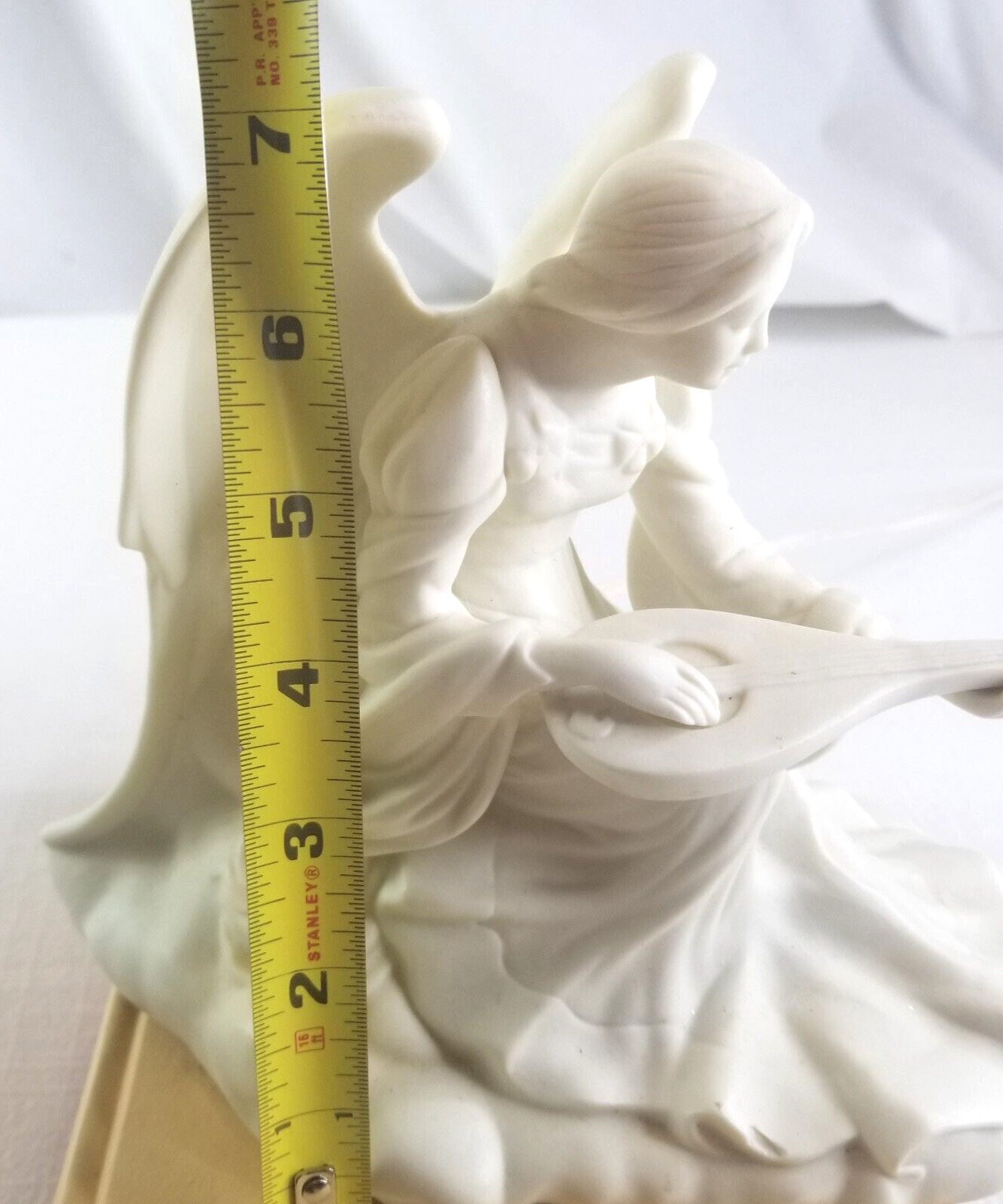 CERAMIC LIGHT UP ANGEL PLAYING LUTE 8″