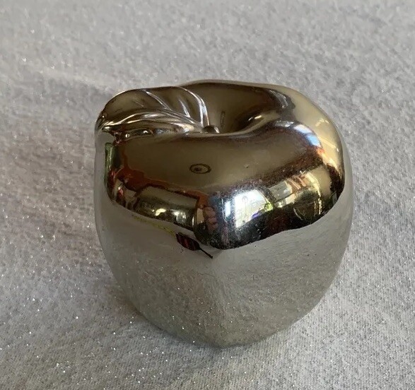 Metal Apple Figurine Polished Sculpture Silver Tone Leaf Stem 4”x3.5”