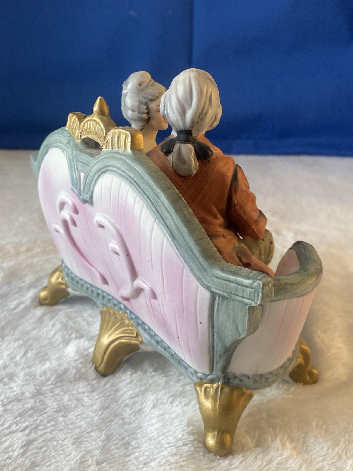 Victorian Couple Figurine Porcelain Carved Matte Sculpture Sofa Multicolor 5″