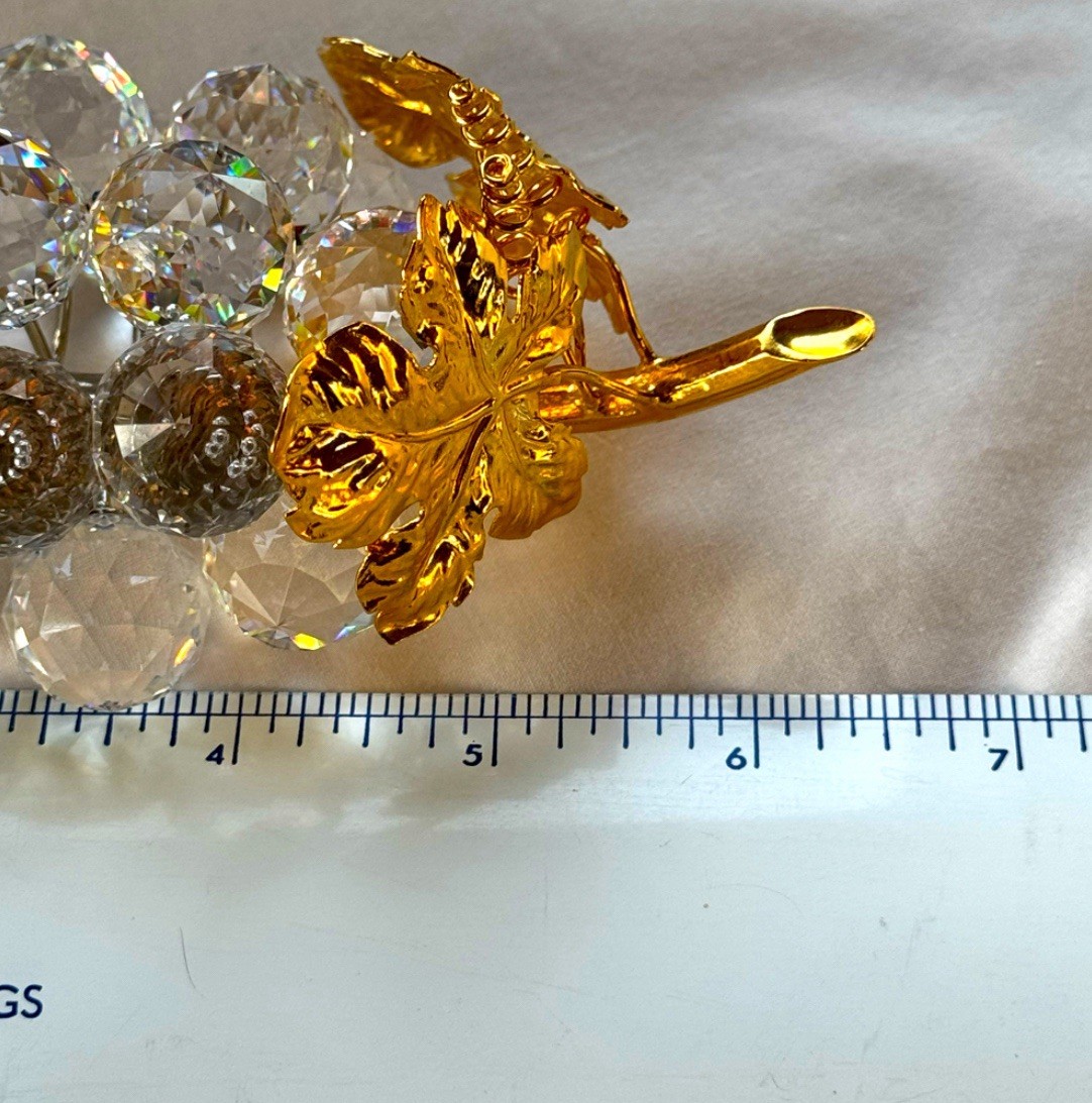 STUNNING! Swarovski Crystal Large Grapes Cluster With Gold Leaves Austria 11864
