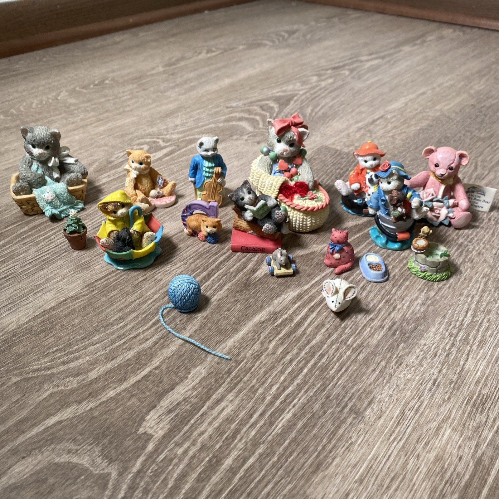 Enesco Calico Kittens Figurines Lot Of 9 And Extras