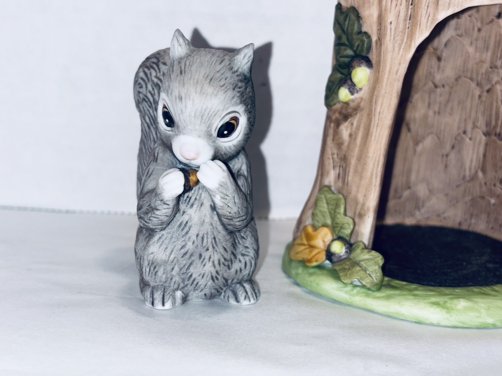 “Squirrel” Woodland Surprises Figurine Franklin Mint Hand-Painted Porcelain 1984