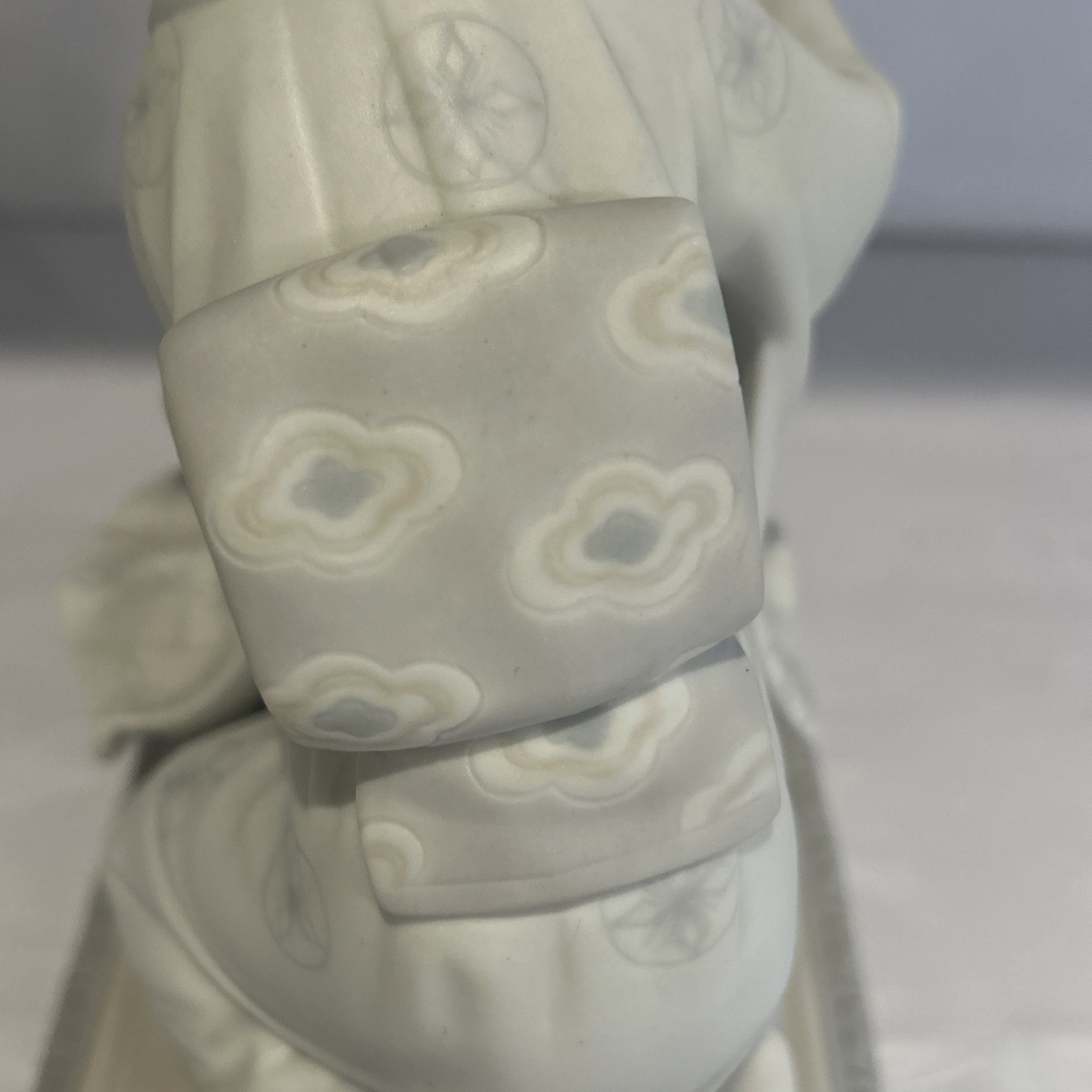 Lladro Geisha Japanese Flower Arranger(Decorator) #4840 Matte finish. Read
