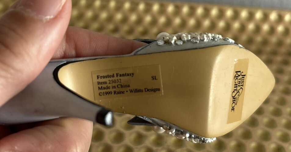VTG Just The Right Shoe By Raine “Frosted Fantasy” Bedazzled Mule #25032~1999