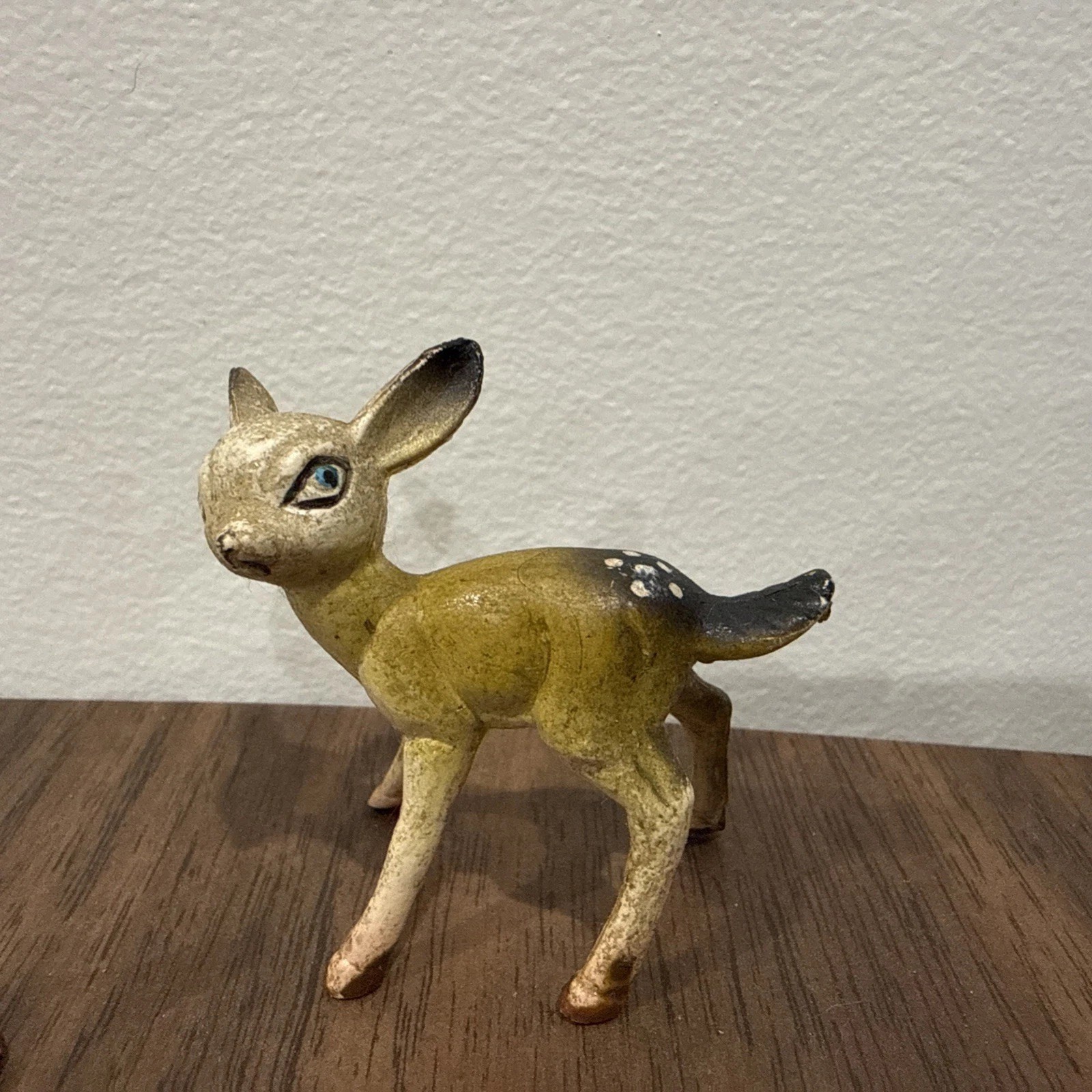Vintage – Celluloid / Plastic Miniature Deer Family Figurines