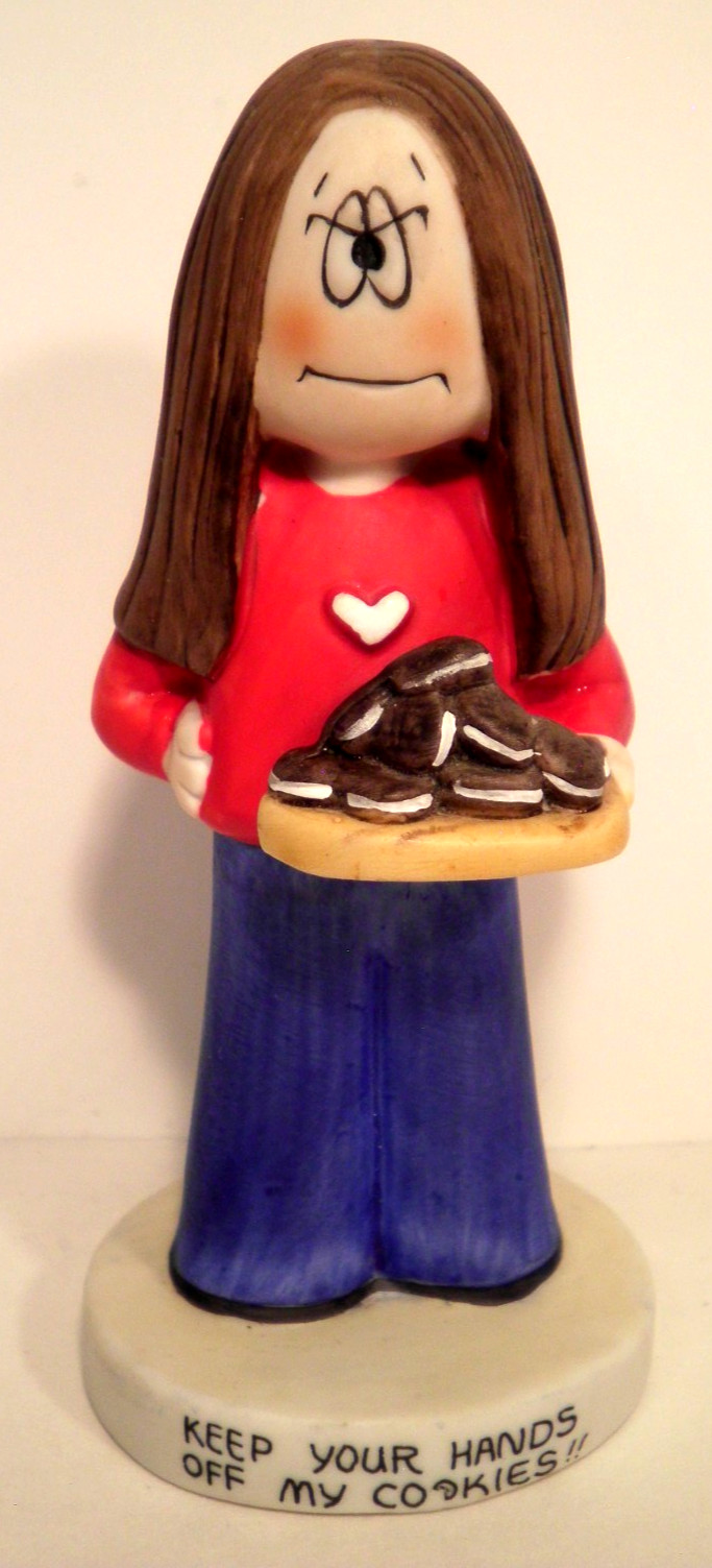 1982 Cathy Guisewite Porcelain Figurine Keep Your Hands Off My Cookies!! 4.75″