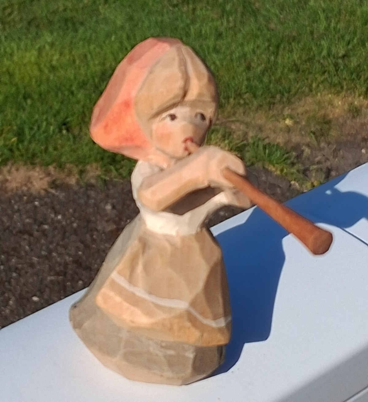 Vintage Henning Wood Carving Hand / Painted Norway Girl w/ Horn In Dress 3″