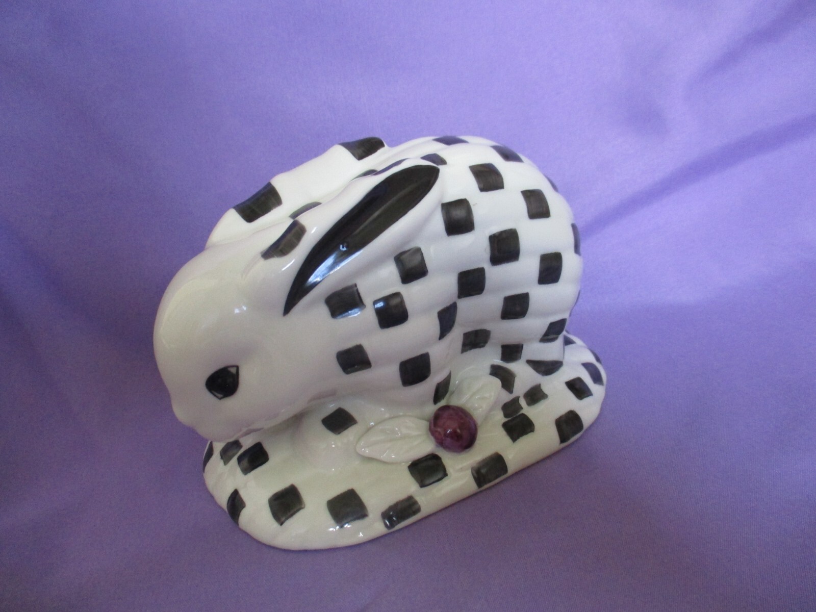 Williamsburg Golbal Views Checkered Black and White Bunny / Rabbit
