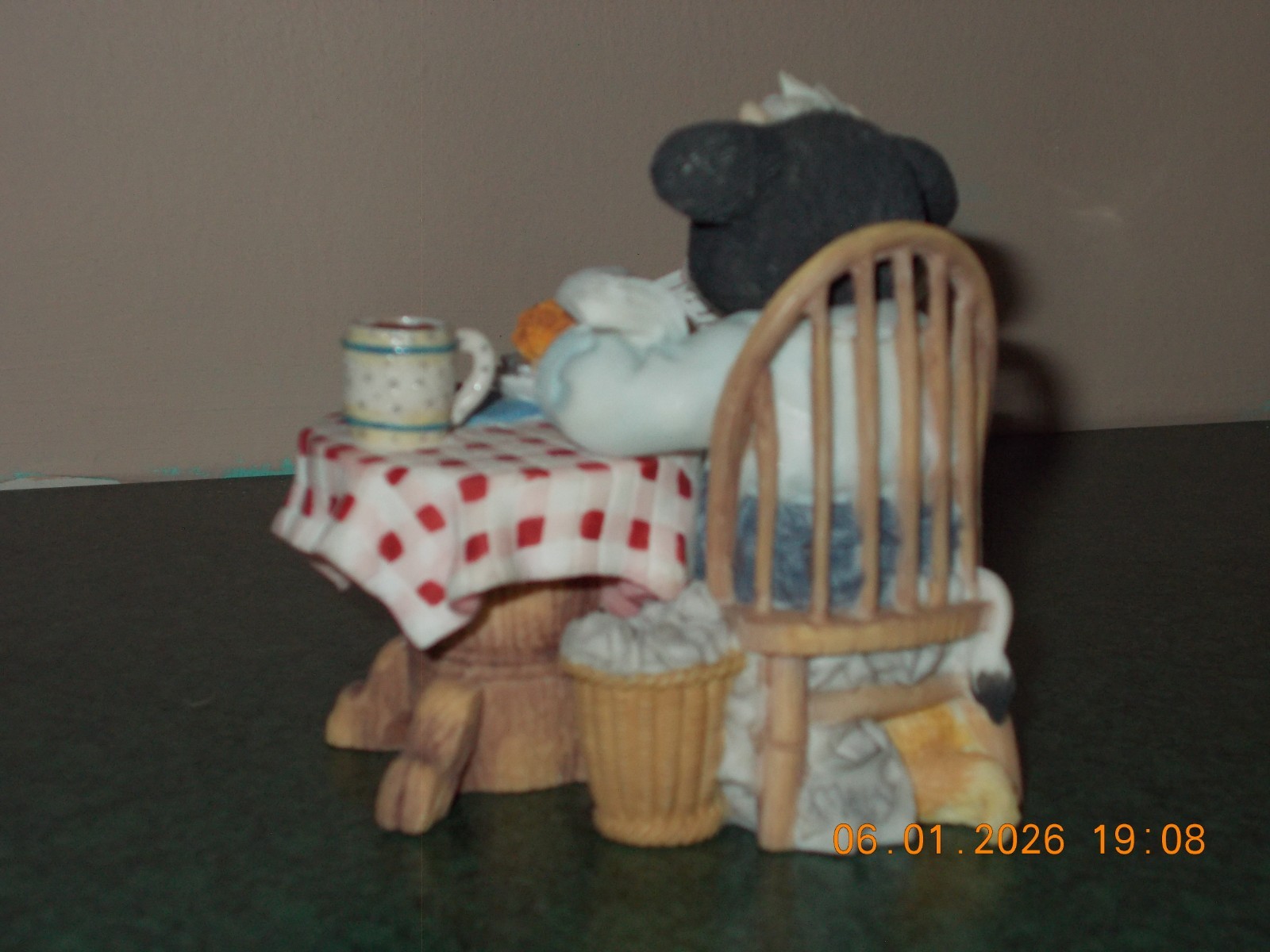 Mary’s Moo Moos ” On The Look Out For Butter Opportunities ” – 480509 – 1998