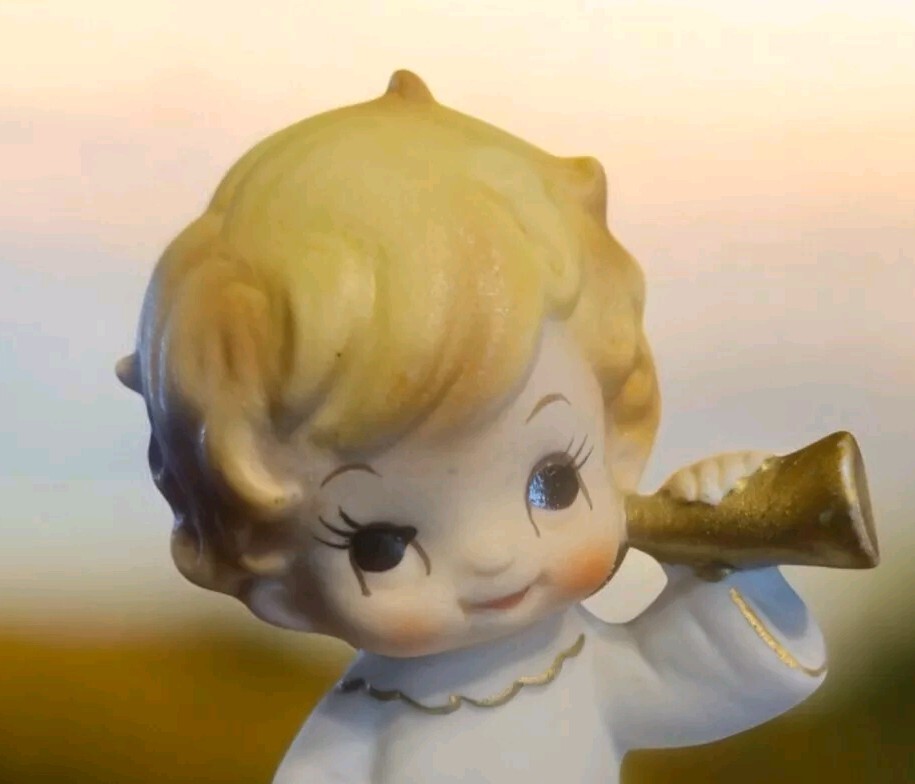 Vintage Angel 3.75″Porcelain Figurine Big Eyed Holding Horn to Ear Made in Japan