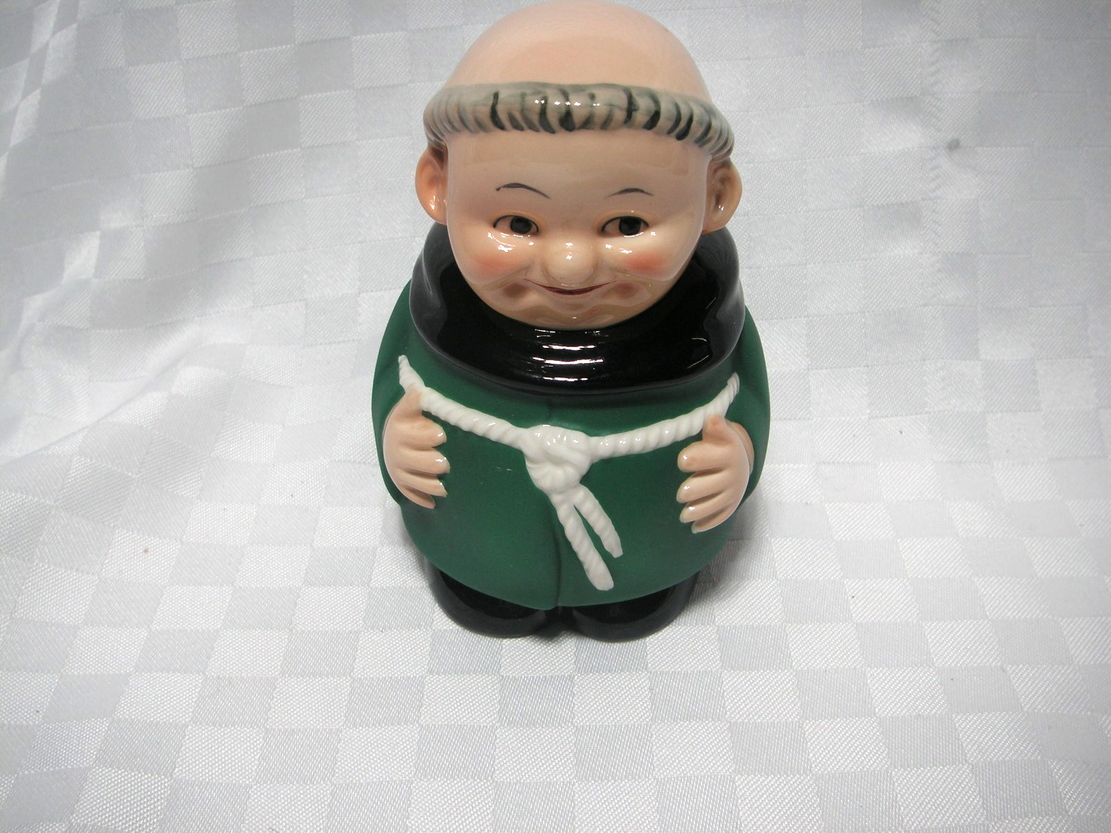 GOEBEL GREEN FRIAR TUCK RAZOR BLADE HOLDER