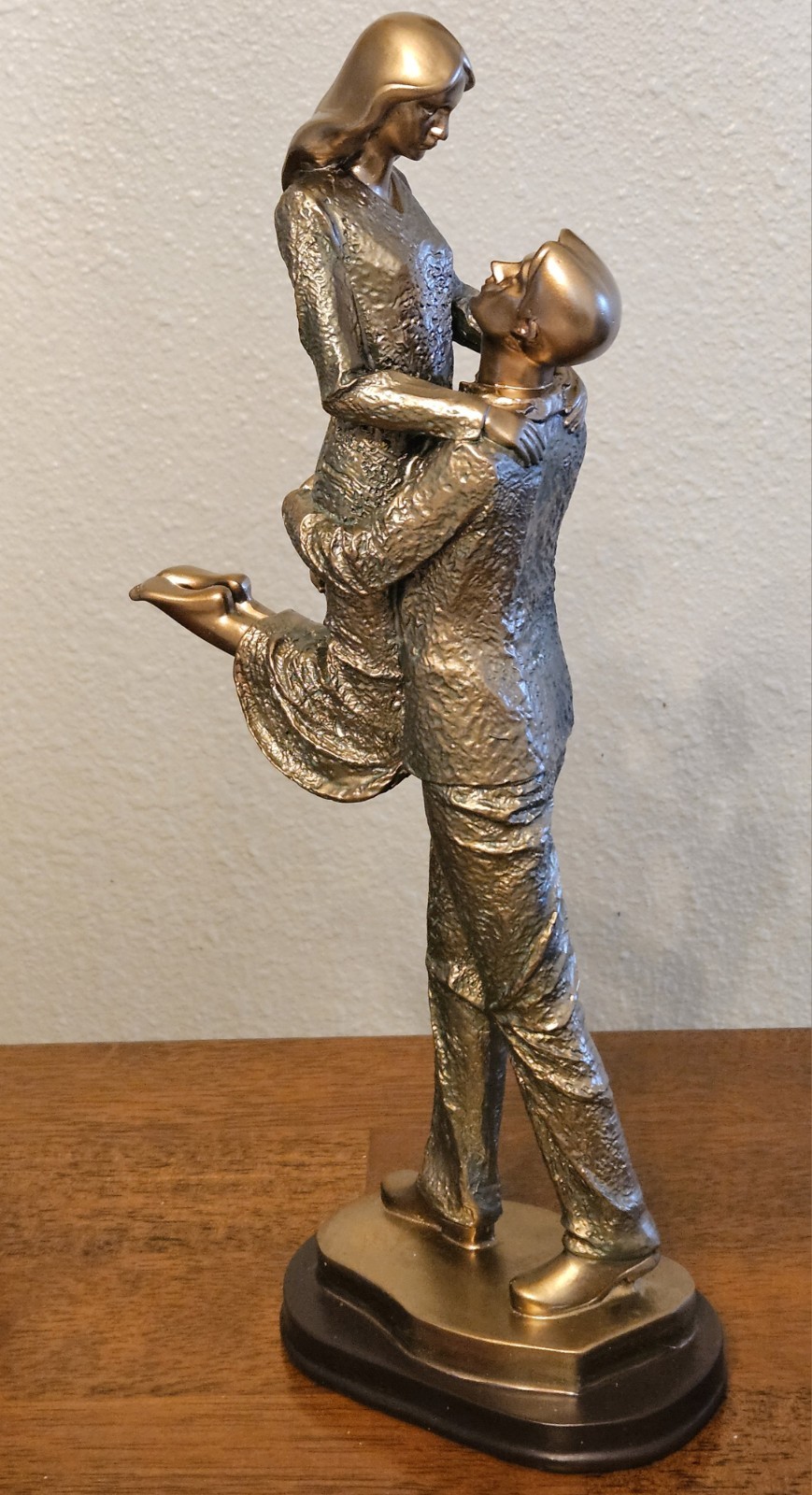 NEW LOVE YOU ALWAYS Romantic Couple Figurine Metallic Gold Resin MCM 15” Tall