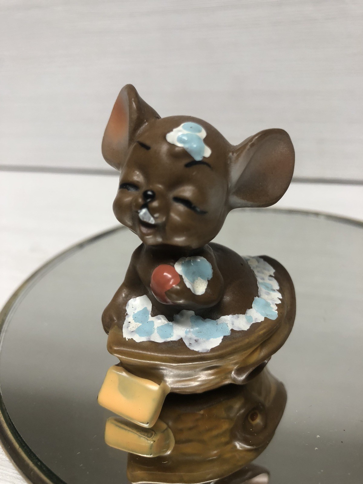 VIntage JOSEF Original Mouse Village “SOAPY” Bath time Figurine Japan