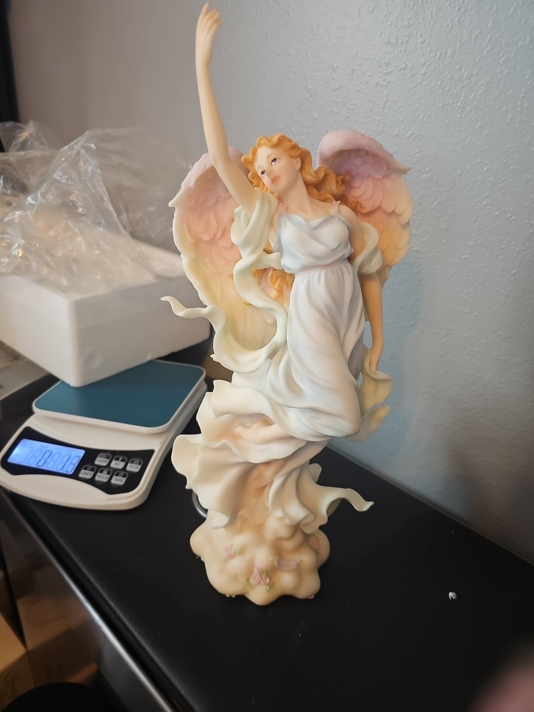 Seraphim Classics 2001 Nicole #81878 Endless Possibilities 14-3/4″ Tall w/ Box