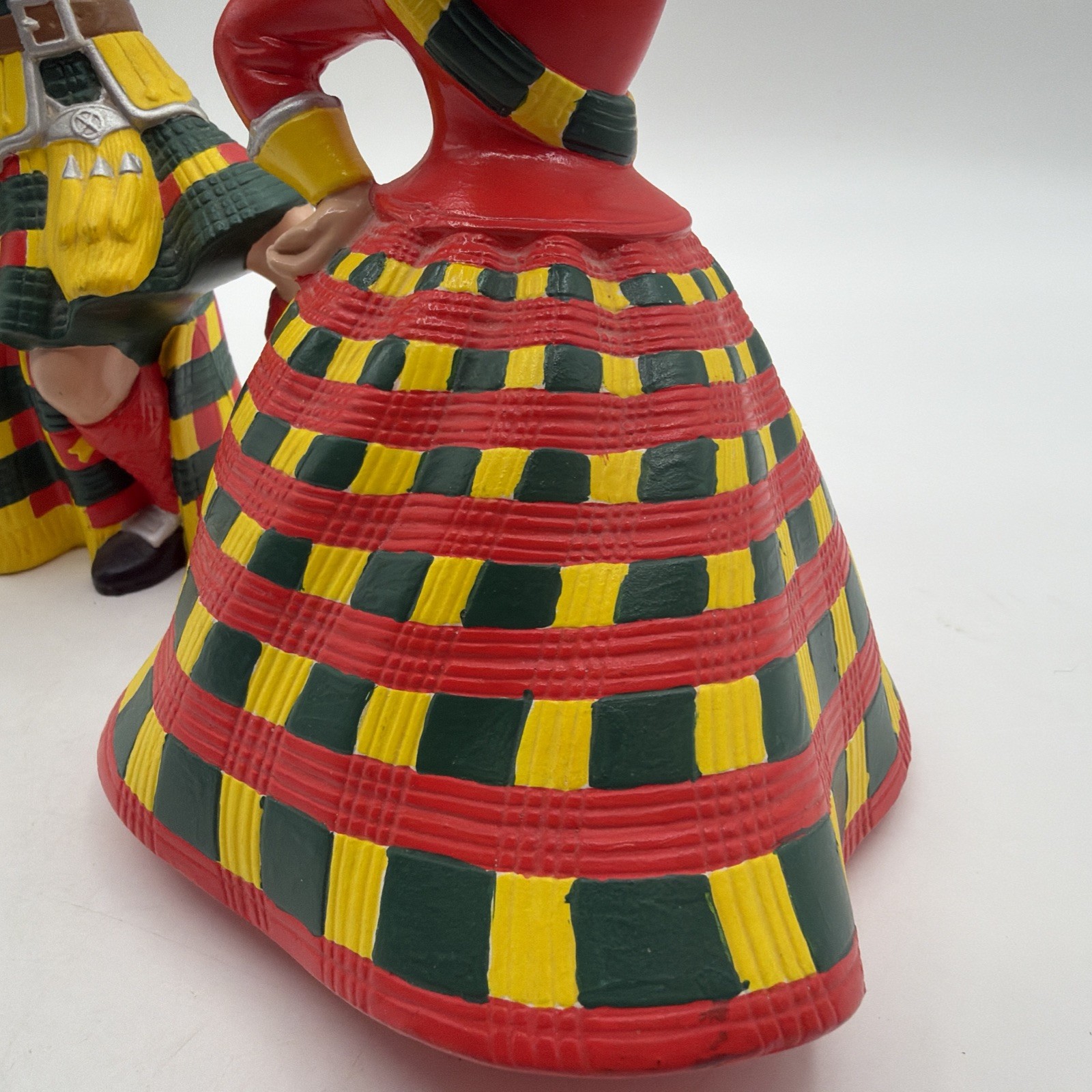 Vintage Mid-Century HOLLAND MOLD Highland Scottish Dancers Boy & Girl Figurines