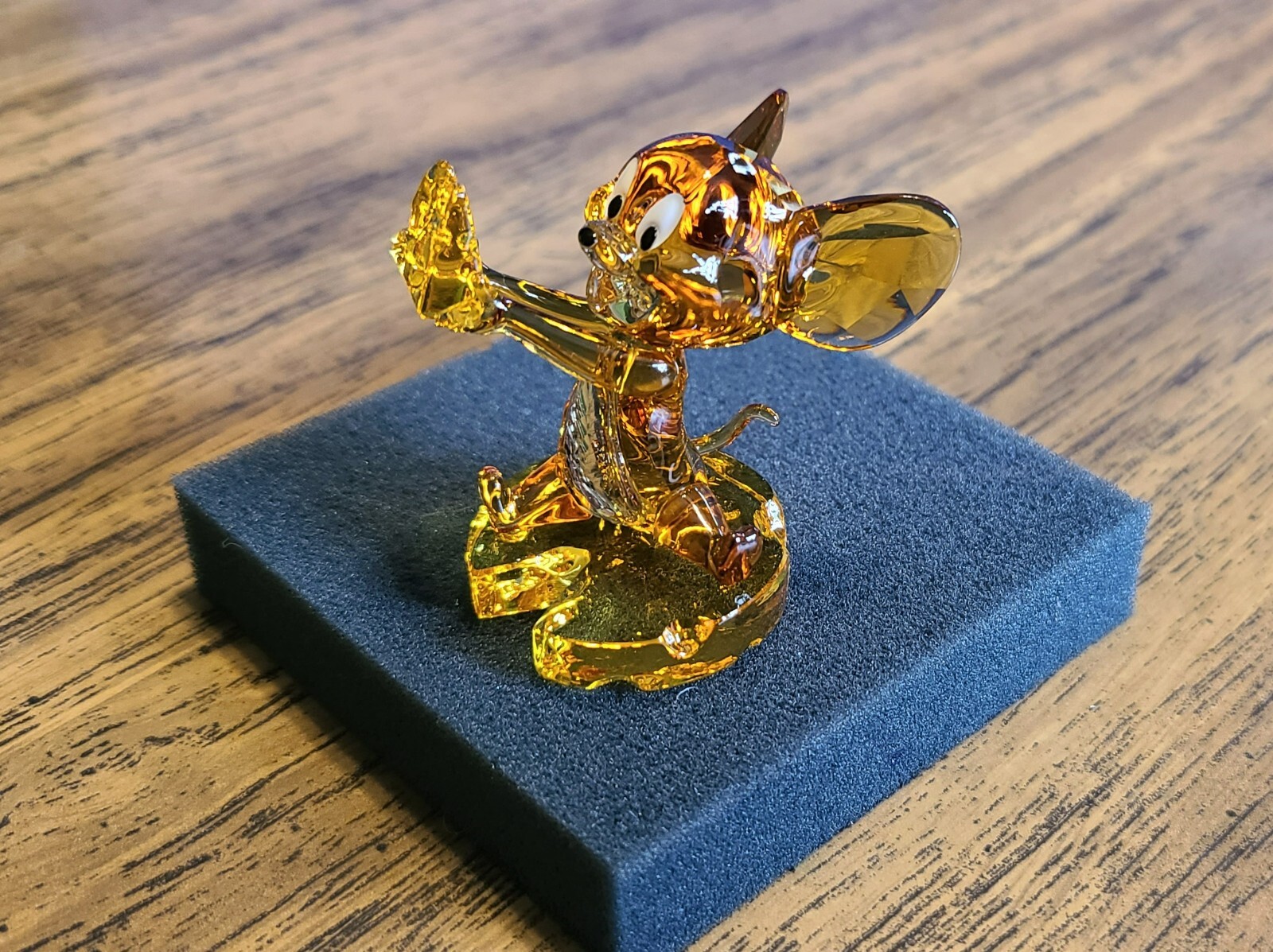 🐭 Swarovski Crystal 2021 Warner Bros. Show, “Jerry the Mouse” Figurine, NIB