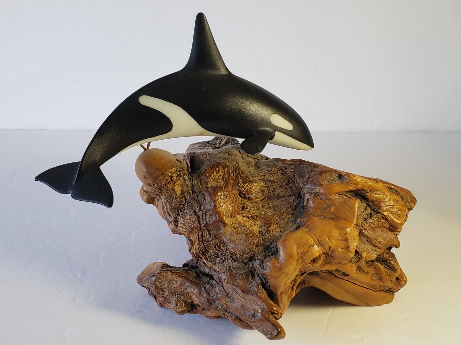 VTG John Perry Orca Killer Whale PolyResin on Driftwood Sealife Beach Ocean Life