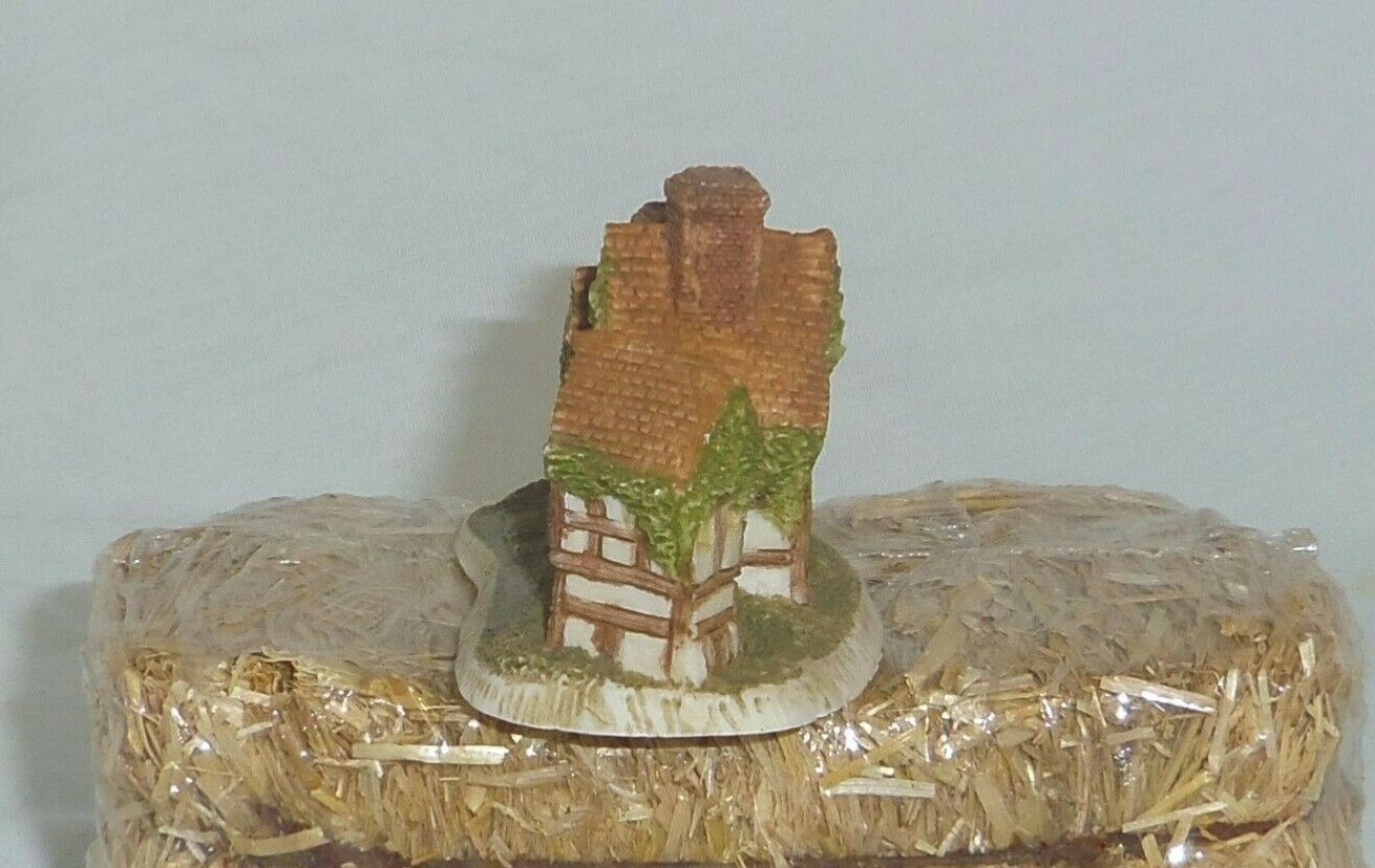 Miniature 1.5in resin Fairy Village 2 chimney Tudor style house cottage figurine