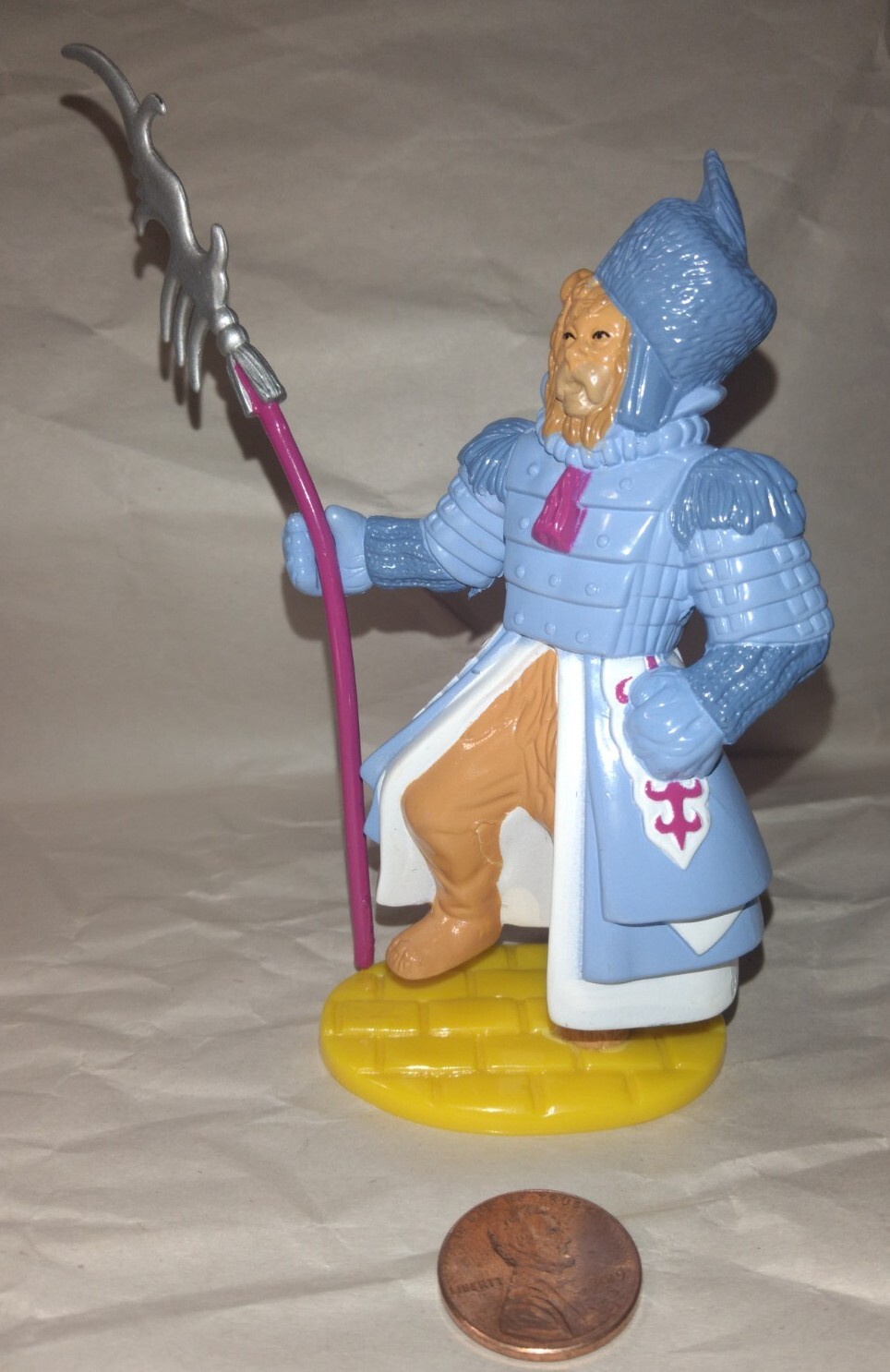 Wizard of Oz WINKIE GUARD (LION) Toy Figure w/SPEAR STAFF Yellow Brick Road RARE