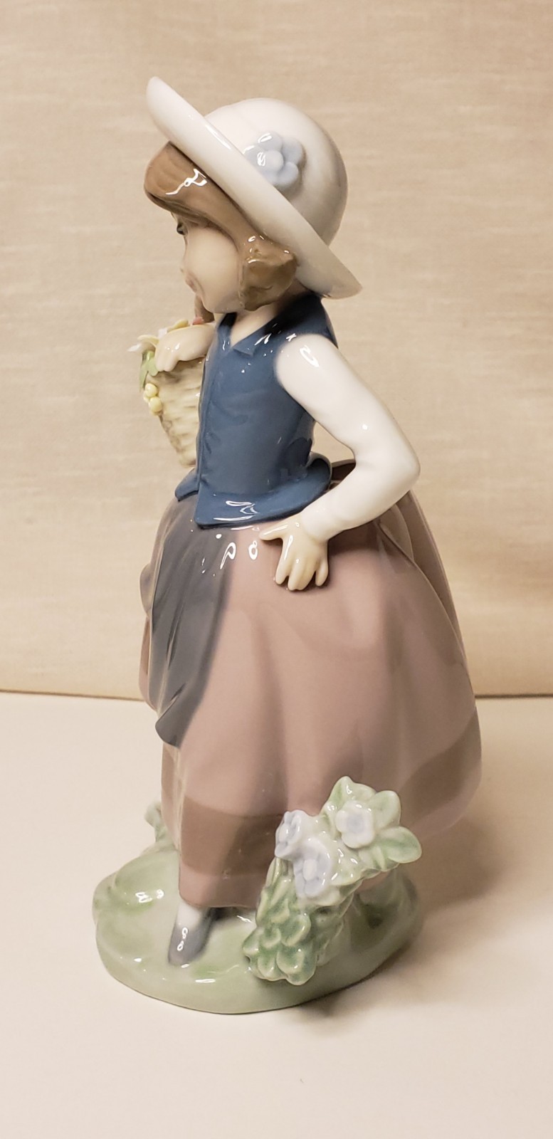 Lladro Figurines. Girls with Flowers. 3 in all. Ref.#’s 5221,5222,5223. 3-Boxes
