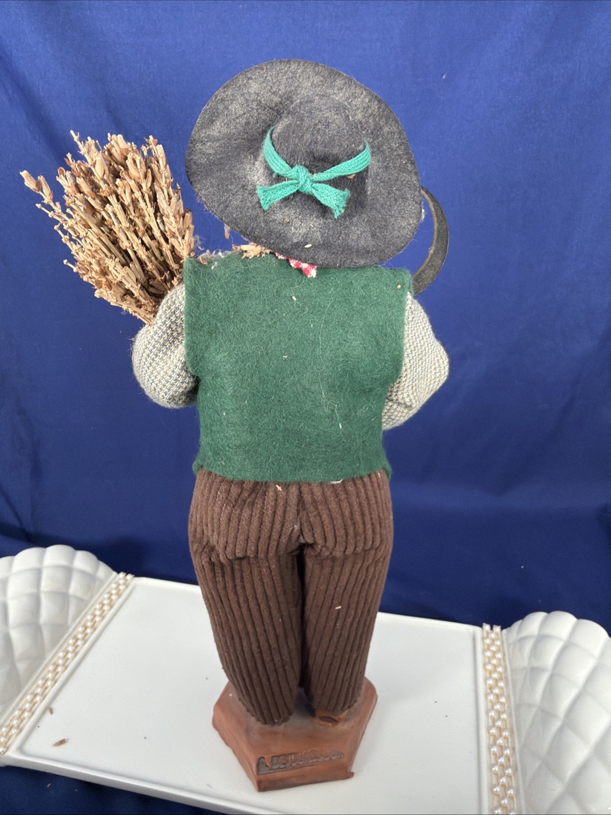 French Santon de Provence Terracotta Doll Figures – harvesting lavender