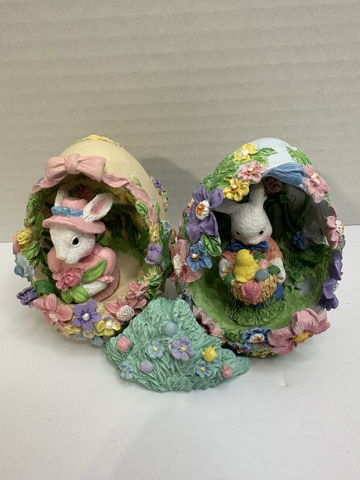 Two Diorama Eggs , Deco Resin Eggs, Rabbit, Family With Separate Grass Stand