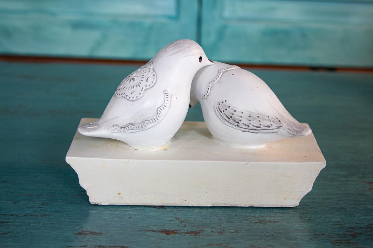 Vintage White Love Birds Carved Wood Look Sculpture Shabby Chic Distressed