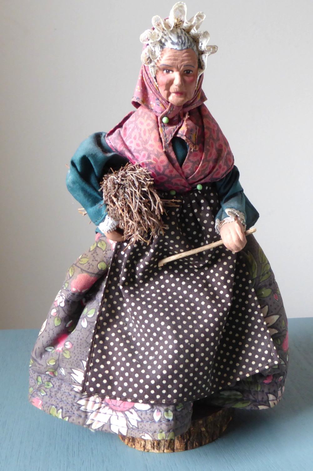 Vintage Antique French Santon Old Woman Clay Figurine Grandmother 9.5″ Tall