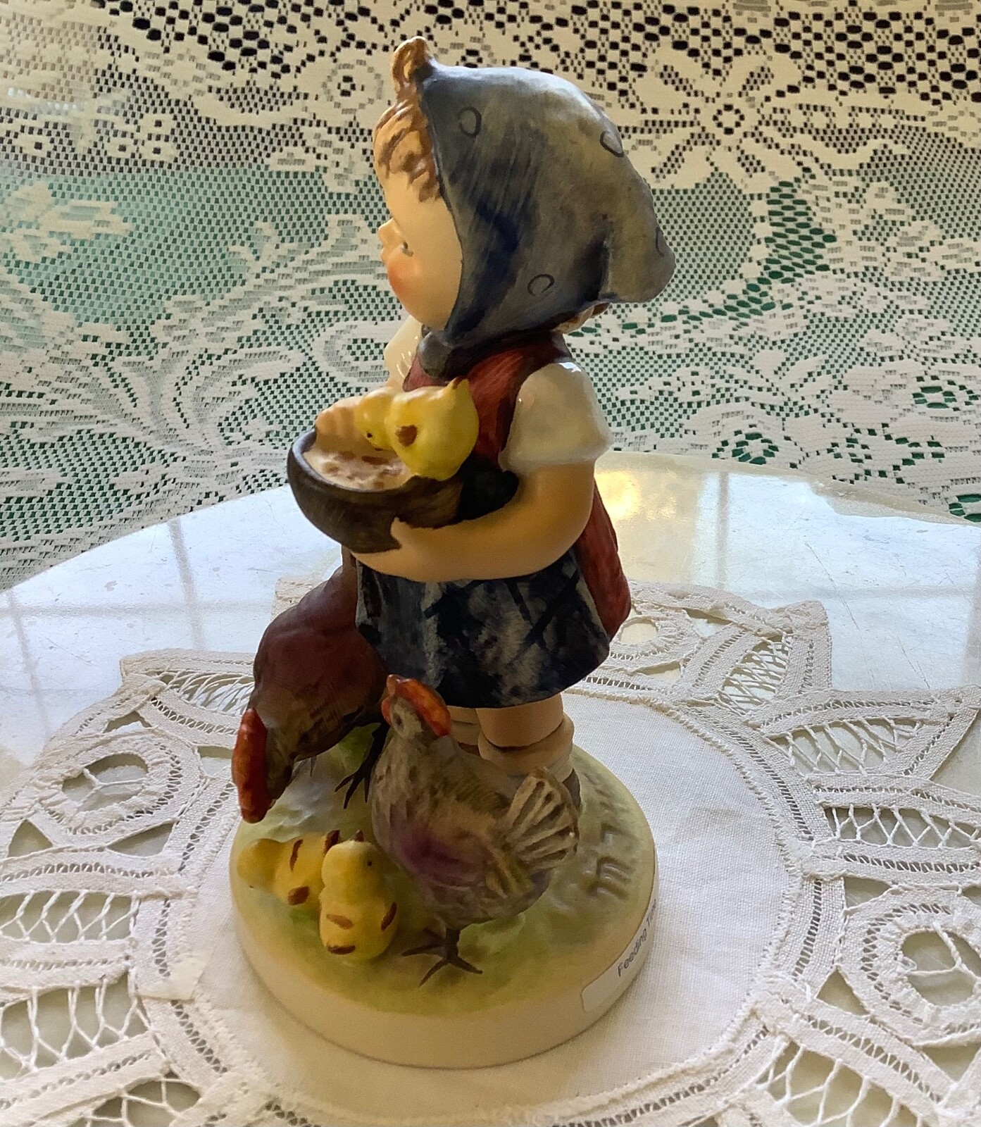 Vintage Hummel “Feeding Time” – # 199/1 – 5 1/2” – TMK 6 – Fast Shipping