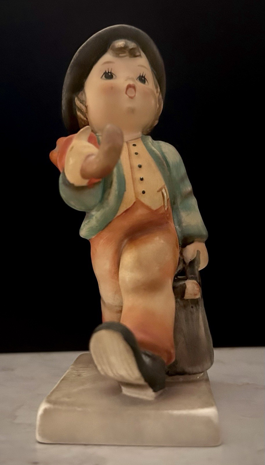 Goebel Hummel Merry Wanderer Figurine 11/0 TMK 3 Stylized Bee Vintage 5″ Germany