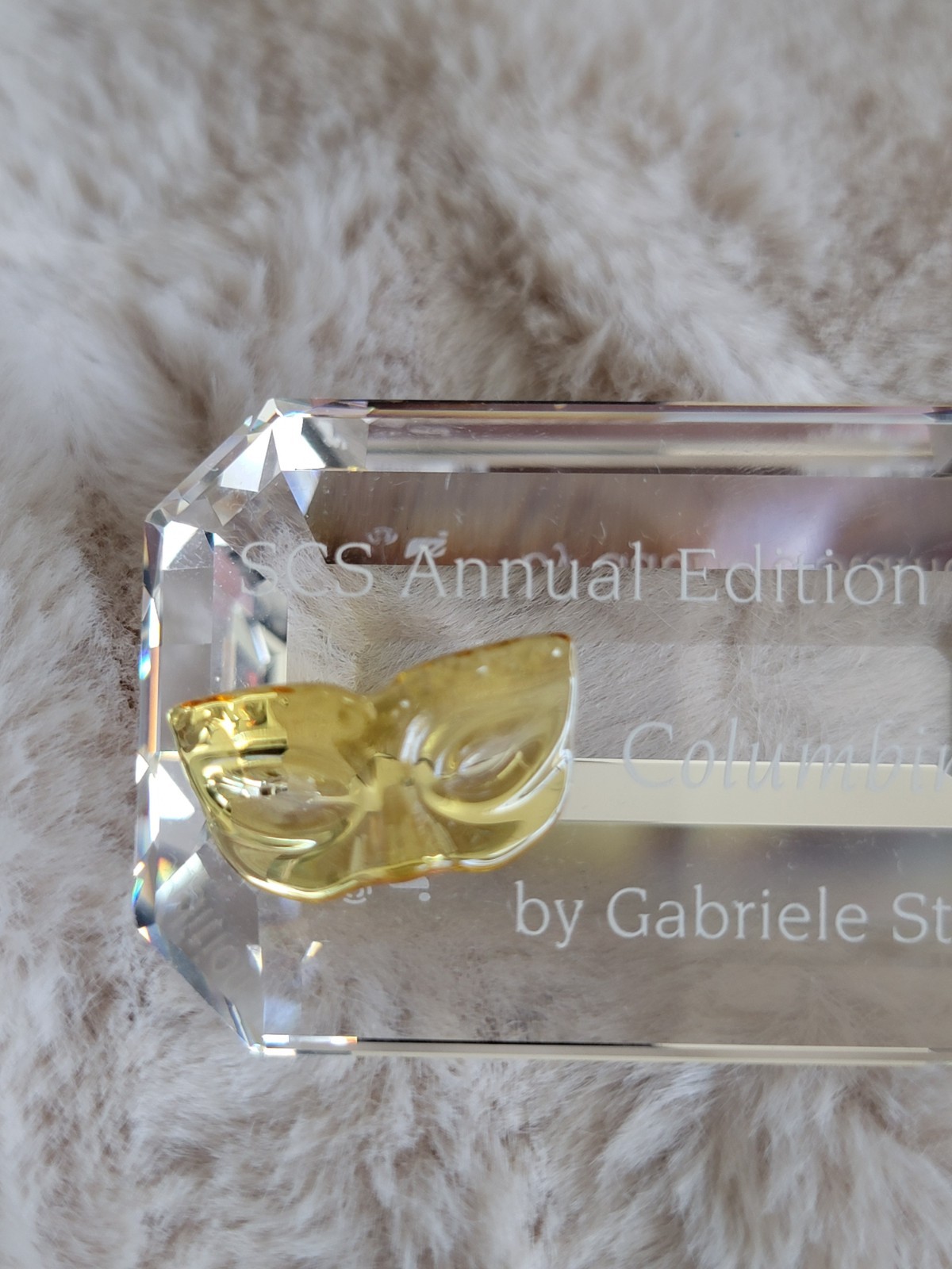 2000 SWAROVSKI SCS ANNUAL GABRIELE STAMEY COLUMBINE PLAQUE ~ MINT