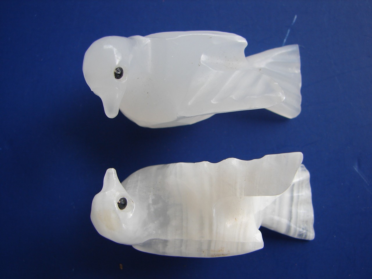 Vintage Set of 2 Birds Doves of Carved White Stone Quartz Figurines