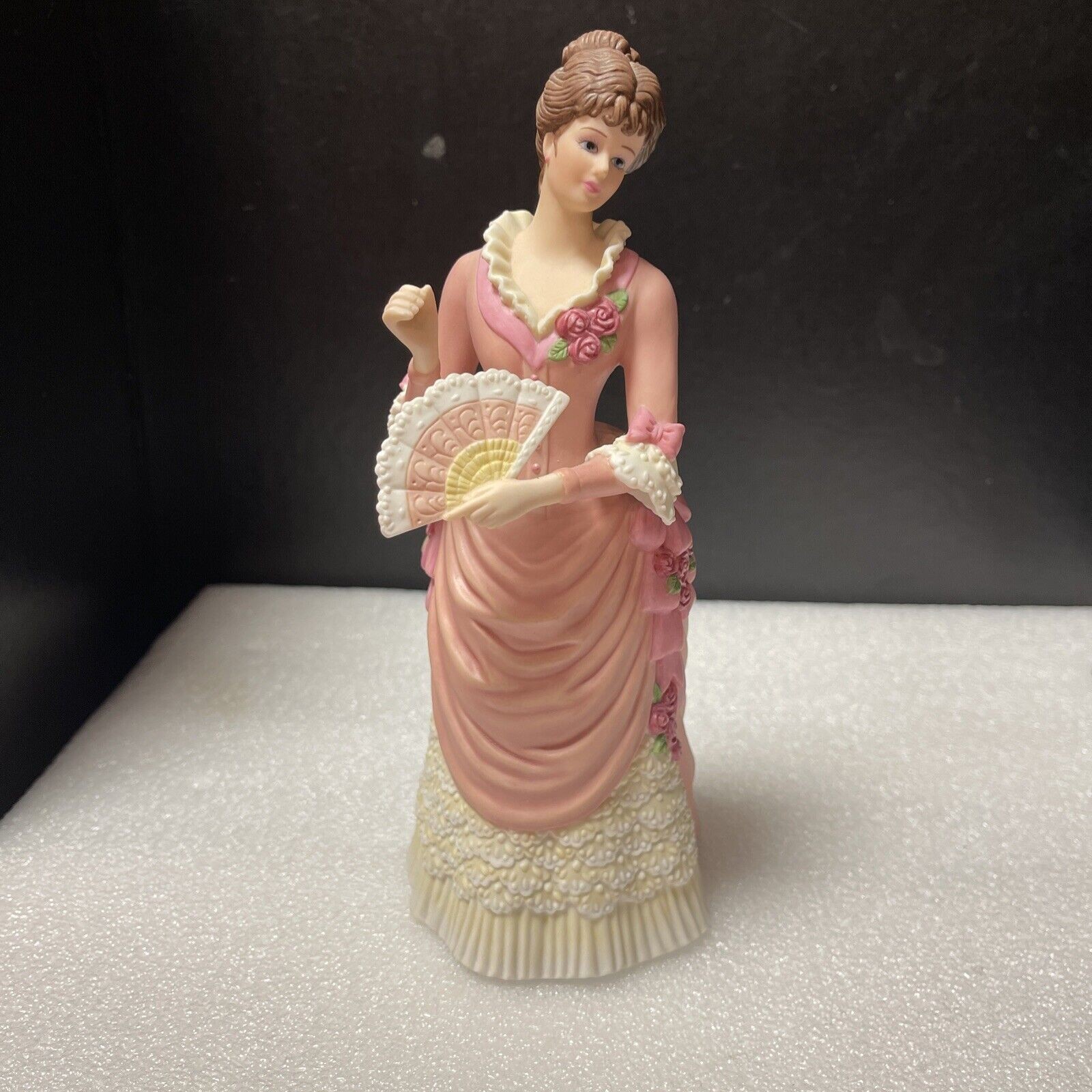 Gorham “Lawn Party” 1996 Limited Edition – Fine Porcelain – Beautiful Lady Pink