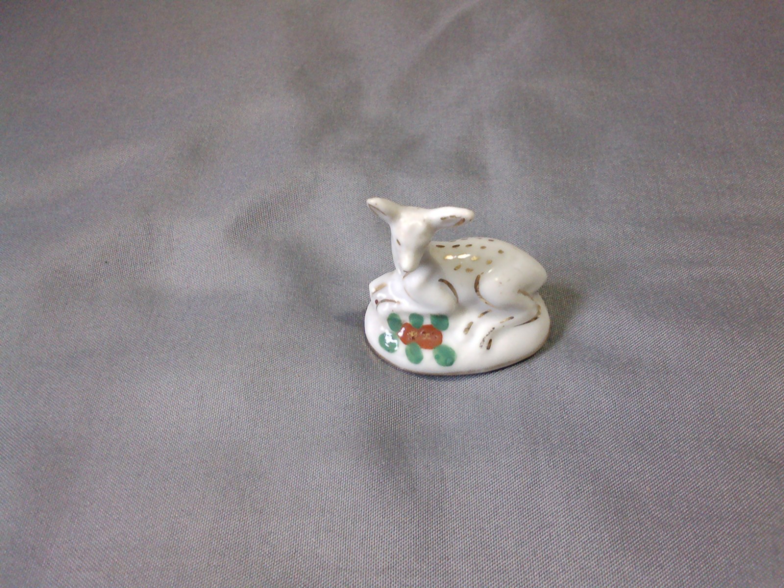 Vtg Miniature Fawn Ceramic Figurine White W/Gold Painted Spots Sm Red & Green…