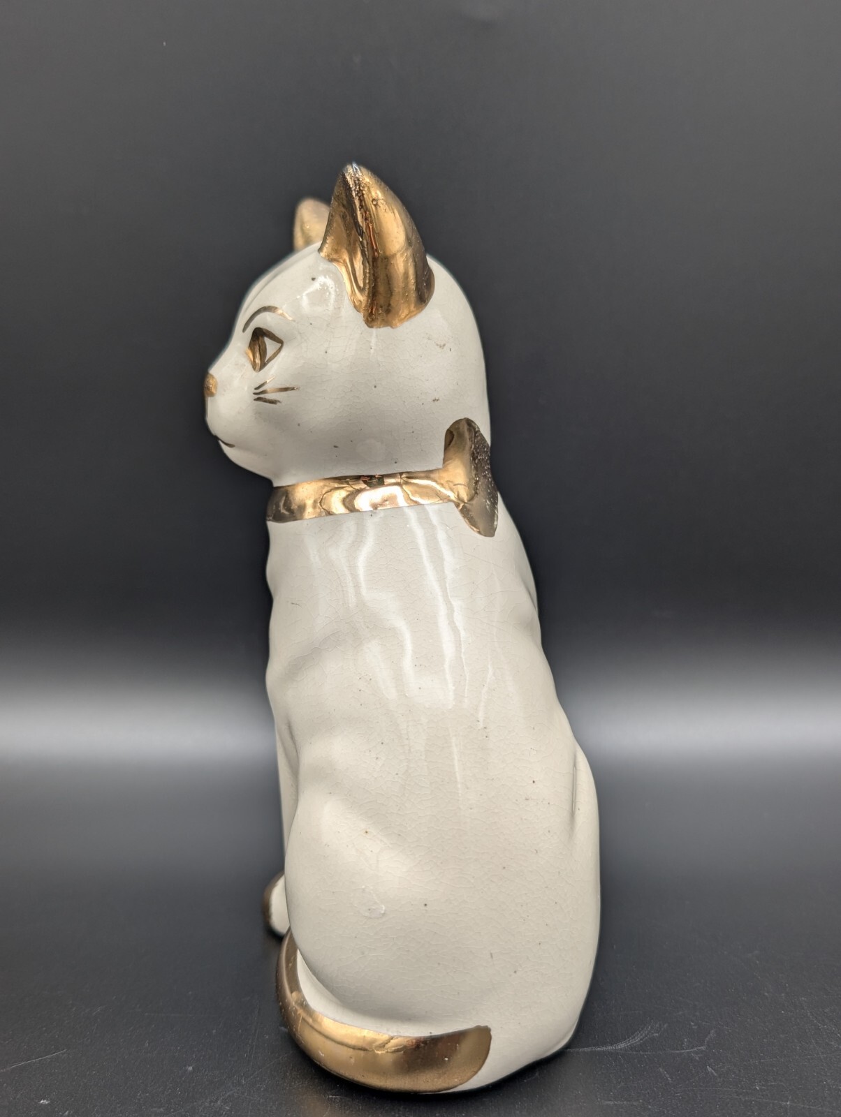 Vtg White and Metallic Gold Sitting Cat Kitten Figurine Collar with Bow