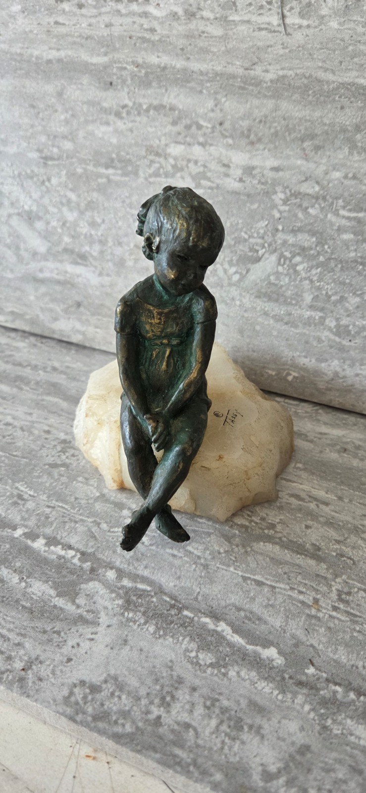 Tassy Taylor Williams collectible sculpture “Little Girl” – without rose in hand