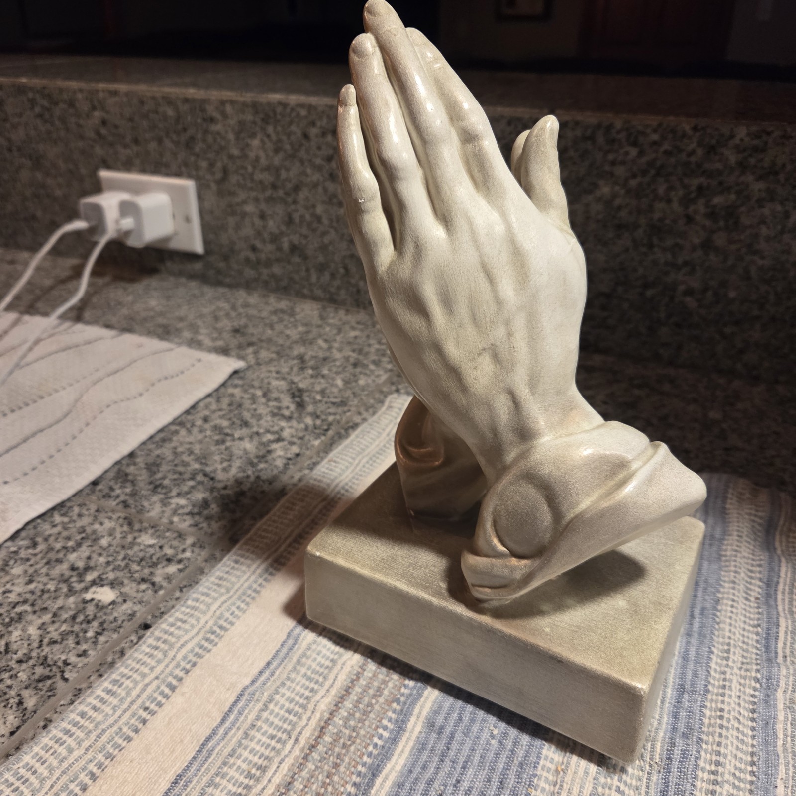 Vintage 1968 Atlantic Mold Praying Hands Ceramic Figurine – Hand Painted
