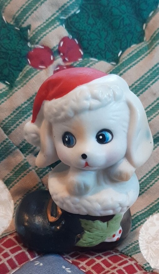 Vintage HOMCO #8903 Anthropomorphic CHRISTMAS PUPPY DOG IN SANTA BOOT Figurine