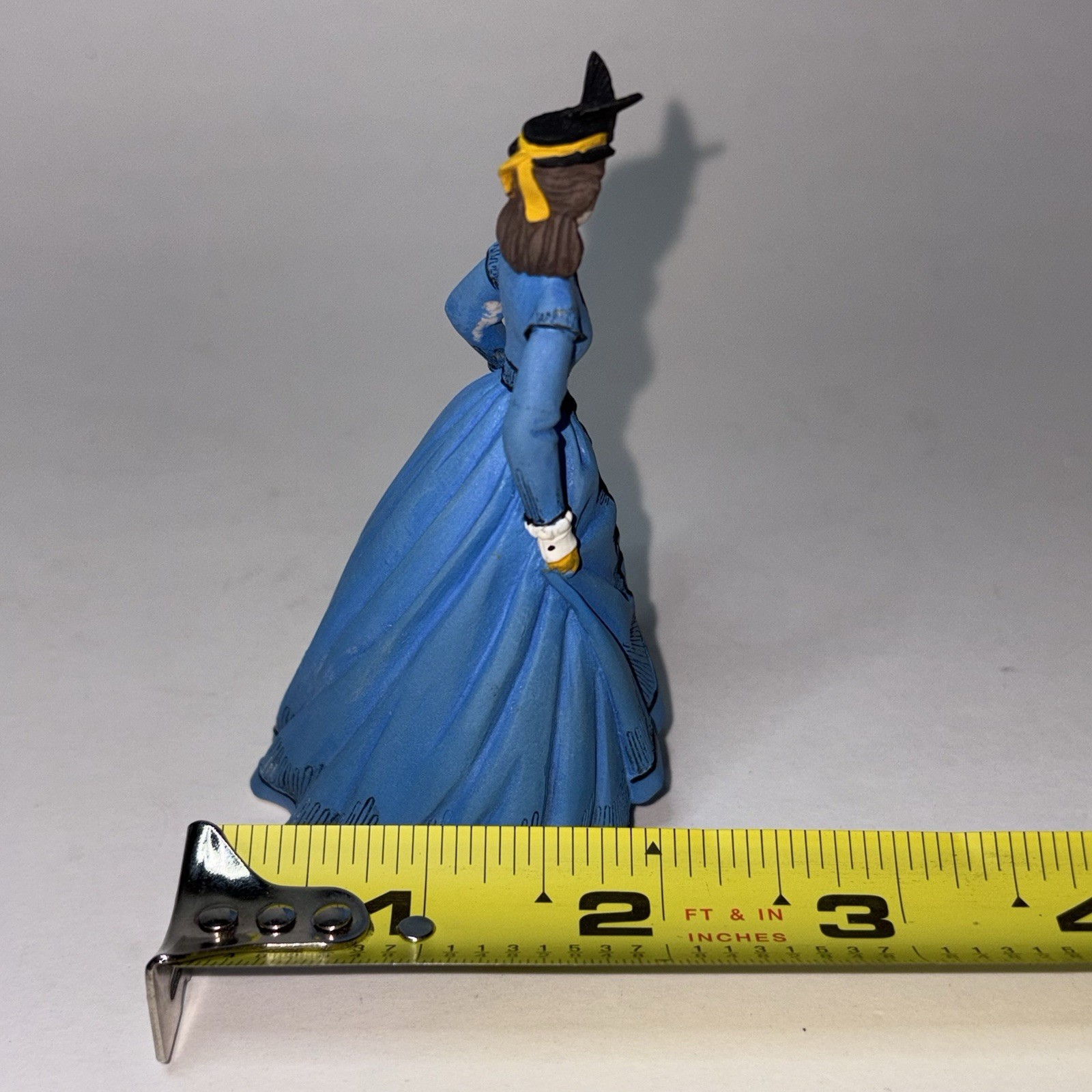 Franklin Mint Gone With The Wind Scarlett O’Hara Her Courage Shanty Dress 1991