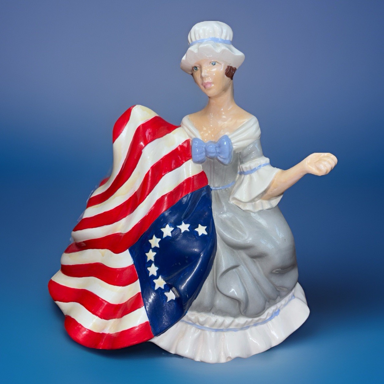 Vintage Atlantic Mold Betsy Ross Sewing American Flag Ceramic Figurine
