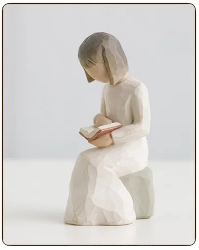 Willow Tree Figurine – Wisdom 26122 By Susan Lordi