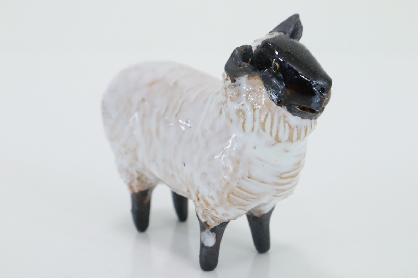 Vintage Ceramic Beswick Black Faced Sheep Figurine 2″ Lamb