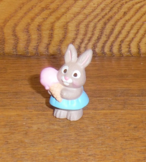 Hallmark 1994 Merry Miniatures Rabbit Girl w/ Ice Cream Cone Figurine – 1 3/8″