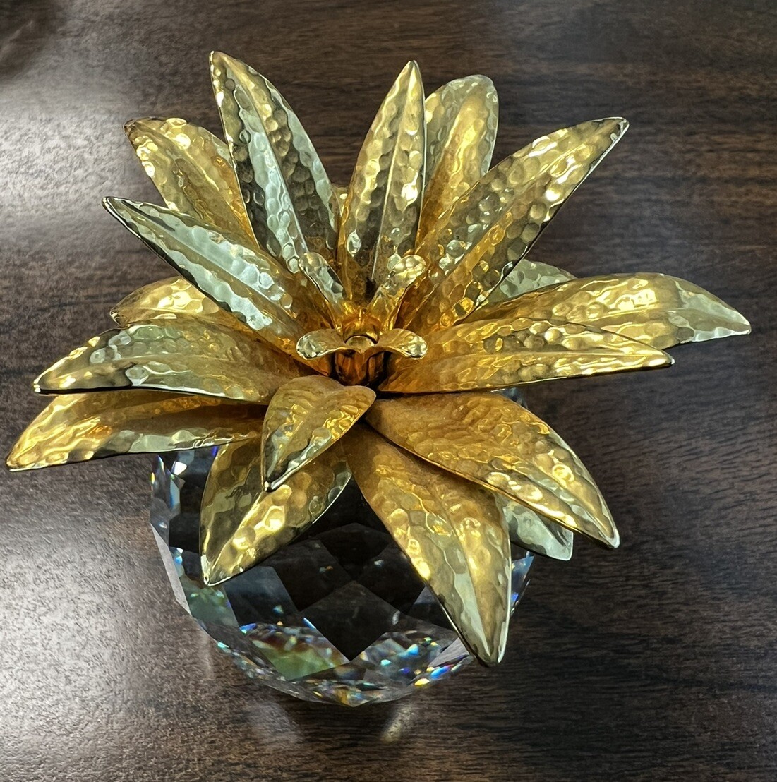 Swarovski Large 4” Gold Pineapple – Hammered leaves Retired
