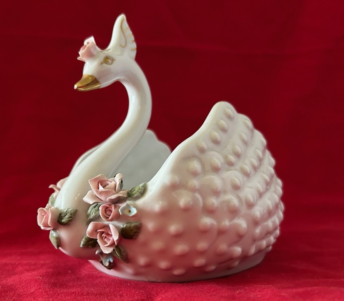 Vintage Lefton Japan Porcelain Swan White Hobnail Trinket Dish Wedding Décor MCM