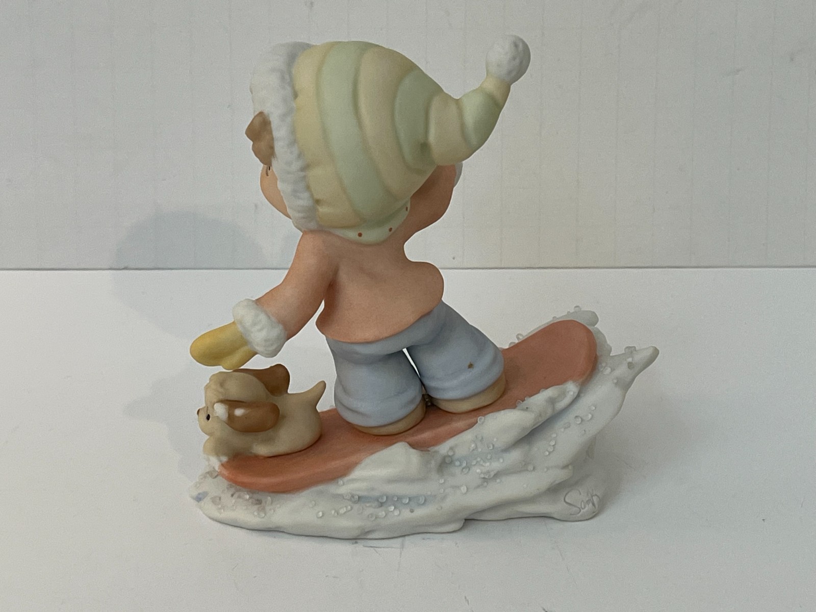 Precious Moments Porcelain Figurine “There’s Sno-Boredom With You” Girl Skating