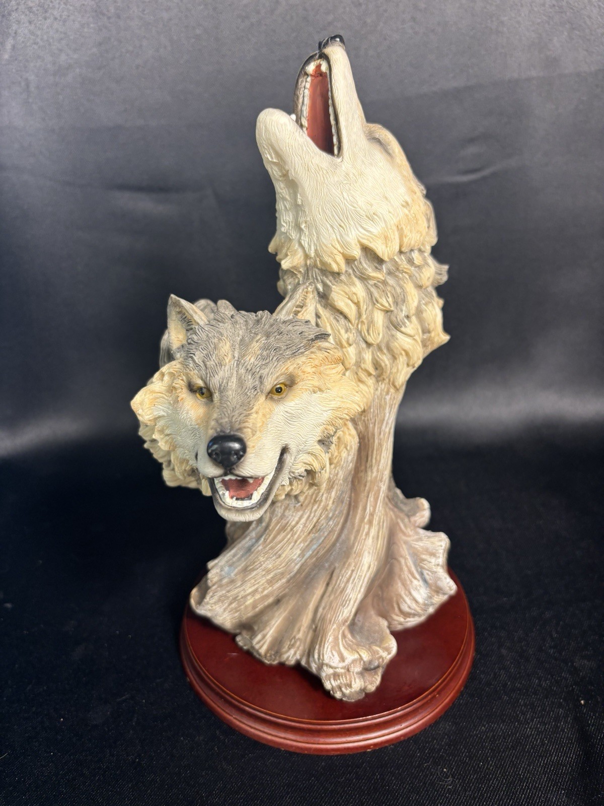 Double Wolf Head Figurine 11.5″ Realistic Wild Animal Statue Home Decor Wolves