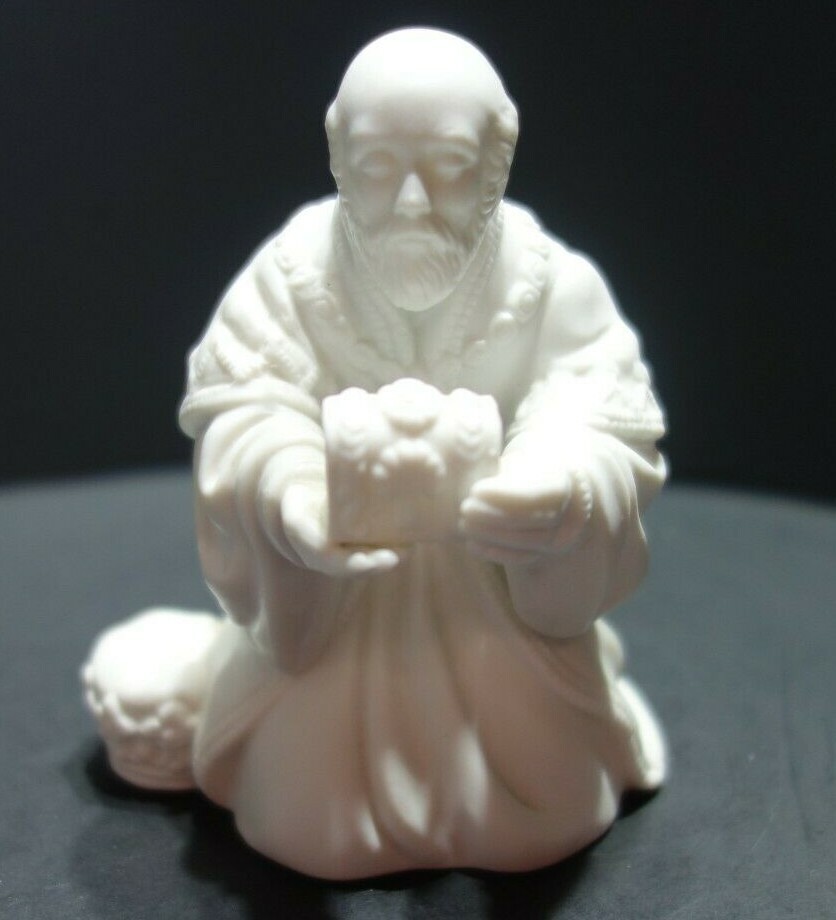 1982 Avon Nativity Wiseman Magi Melchior Figurine White Bisque Collectible