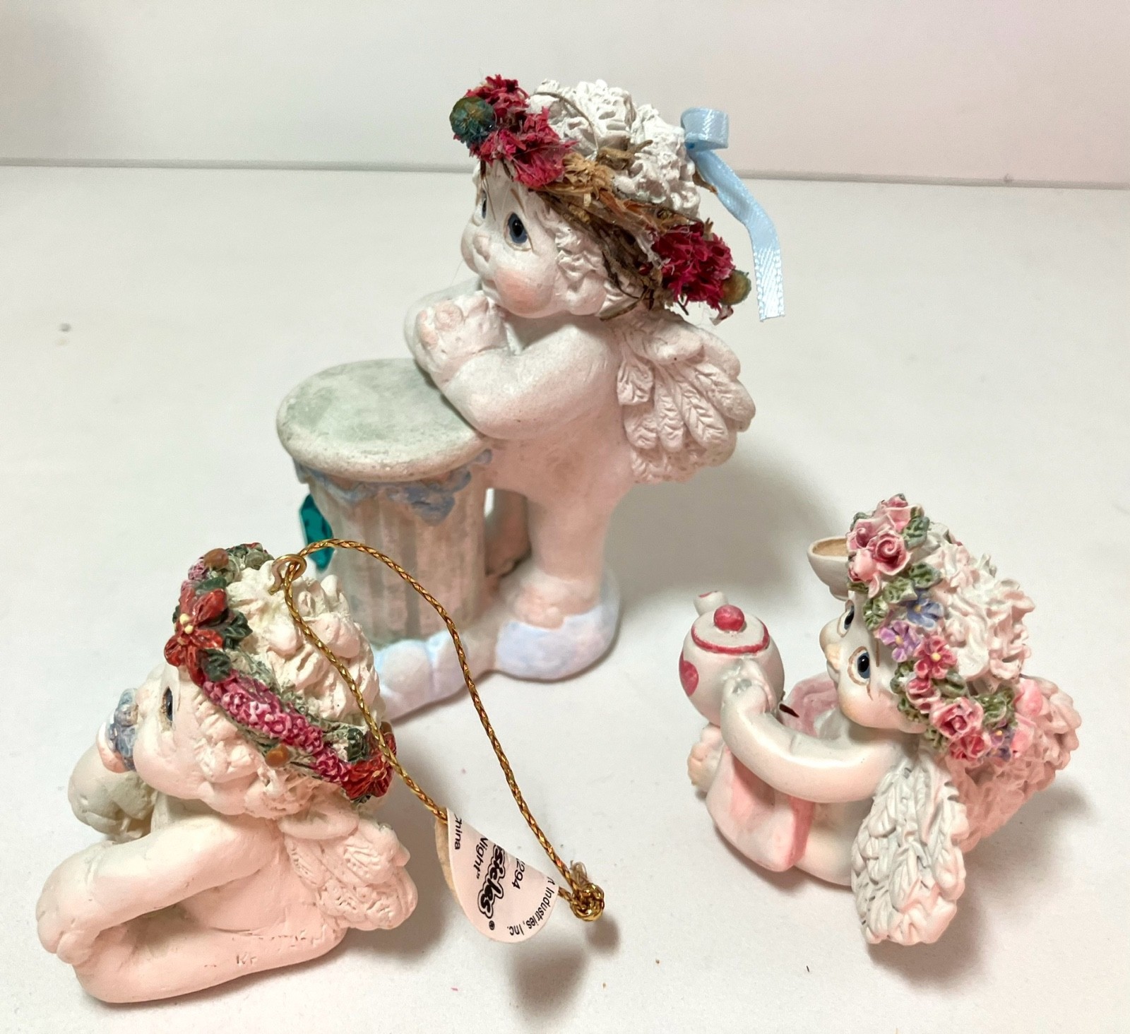 Dreamsicles- Lot of 13 -Collectible Angel 1990’s-2000’s Figurines Some Signed